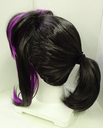 まんだらけ中野店 コスプレ館 鬼滅の刃 胡蝶しのぶ 風 ウィッグ 黒 パープル が入荷しました しのぶさん風に 前髪立ち上げ 襟足逆毛 結い上げ風 になっています 中古のため 未使用に比べるとちょっと毛先が傷んで見えますが カットor熱を
