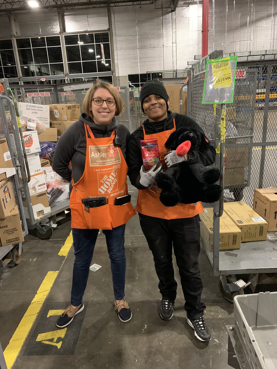 D84DEM's tweet photo. Happy Valentines 5520!!! https://t.co/8yscDwuGBp