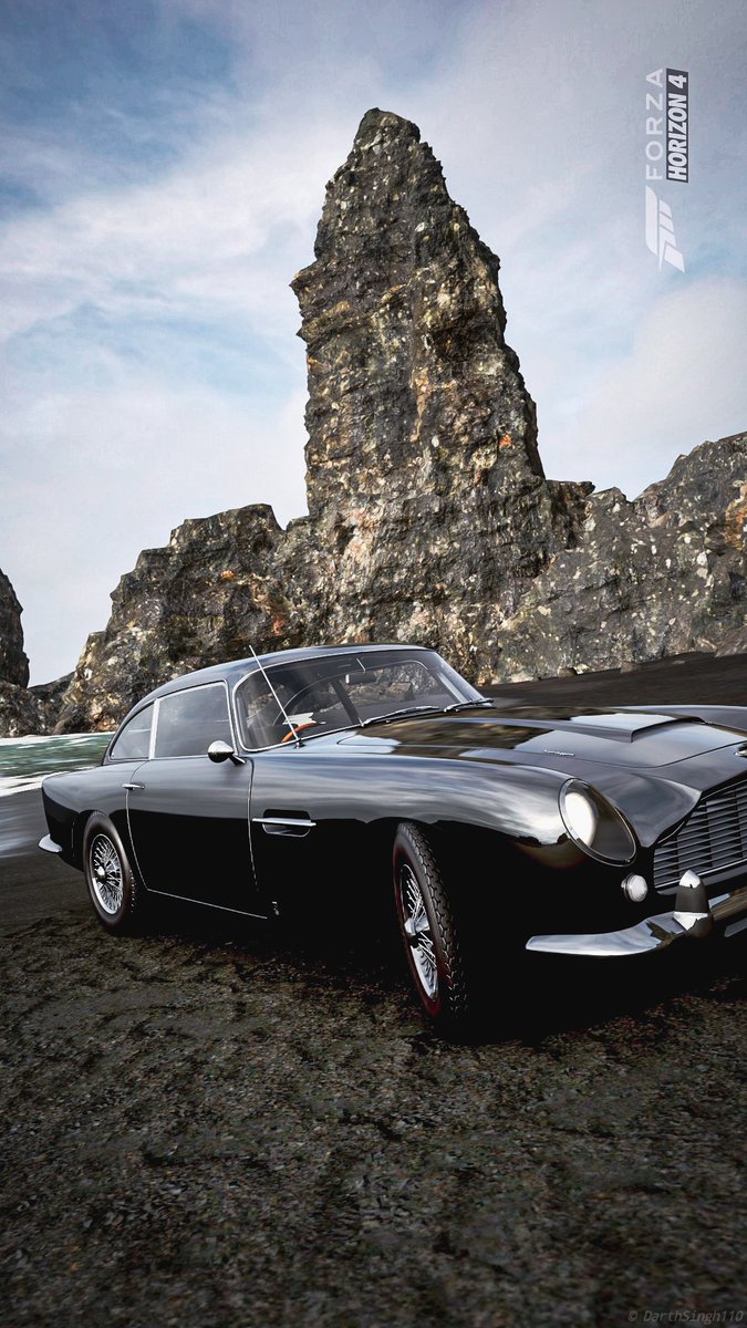 DarthSingh110's tweet photo. Aston Martin DB5, one of the prettiest machines ever built. #verticalShots
#VirtualPhotography #forzahorizon4 https://t.co/GkRhZJ9Nth