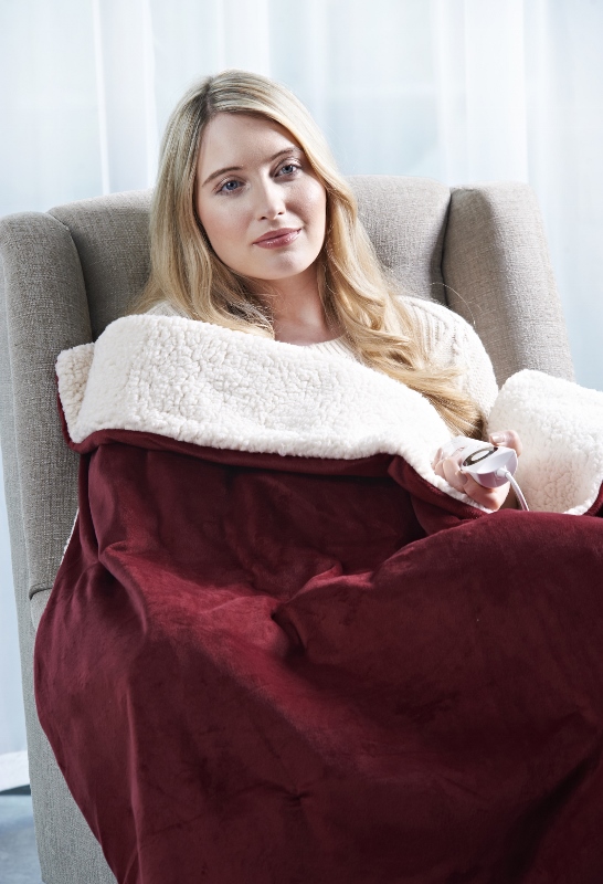 To celebrate #HappyValentinesDay2020 we're offering a super-snuggly, heart-red #Dreamland heated over-blanket as a Valentine's #giveaway … to be in with a chance, just Like and Retweet quoting #Dreamland! Winner to be announced on Monday.