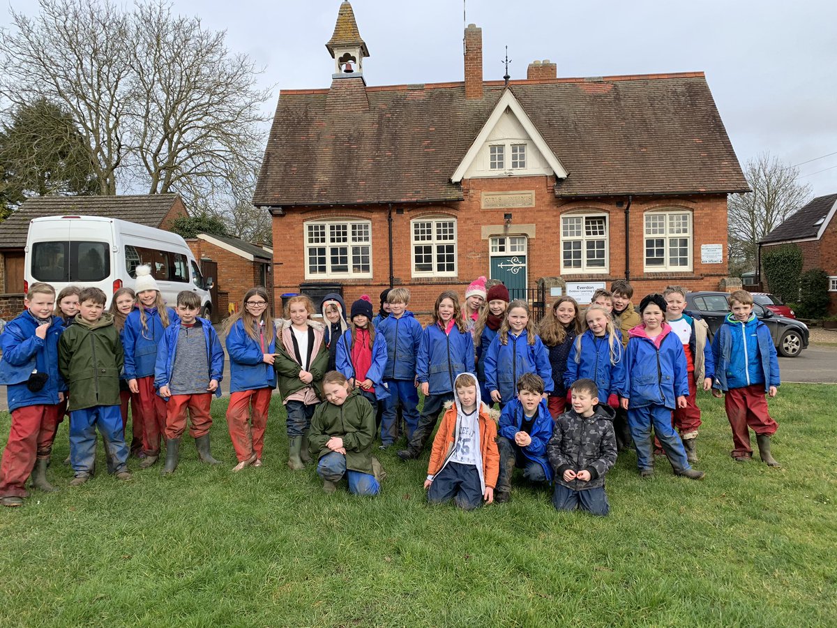 TickfordPark's tweet photo. Thank you to everyone at Everdon for such a great few days. We have all had such a fantastic time and have made great memories with our friends. From Peridot πΏπ₯πΎπ¦‘π¦π¦ππ¦π #TPPeridot #TPResidential #TP4Geography #TPYear4 https://t.co/xp1bz2QJRS