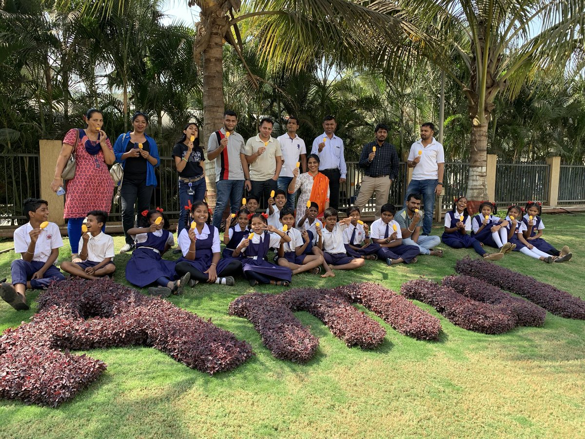 RpgFoundation's tweet photo. Ending the visit on a sweet note 😊 Thank you @Amul_Coop and #raychem mentors for your time #volunteers #volunteering #virar https://t.co/AKxFASLiR9