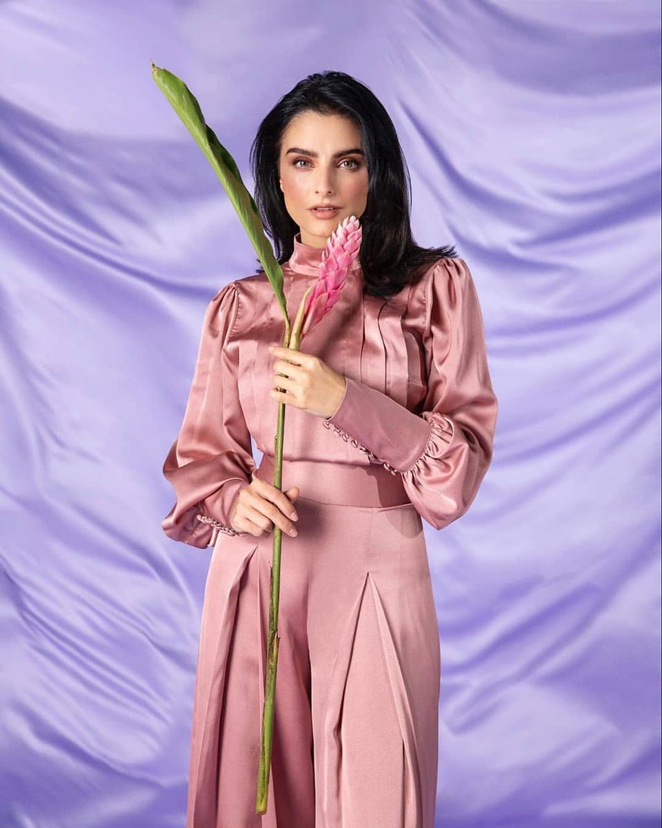 Elena De La Mora tweet media