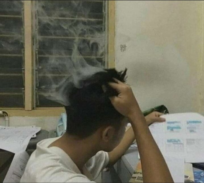 Nisyuu4's tweet photo. - KETIKA SAYA MENCOBA MEMAHAMI MATEMATIKA😐 https://t.co/FKVN5CIEgc