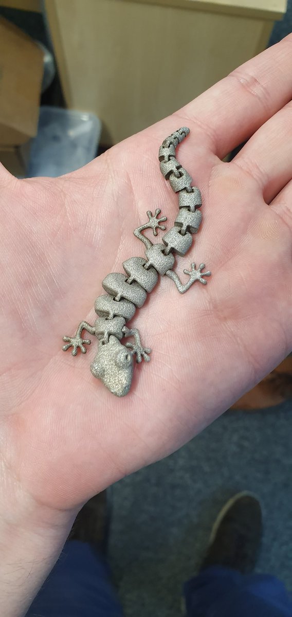 It is amazing what shapes 3D printing can get. #PrintedInOnlyOneGo