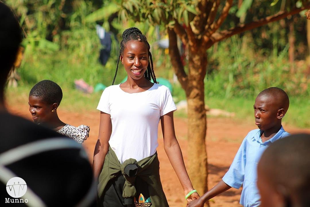 UgMunno's tweet photo. Hi 
My name is Joan. Am a student at Mulago school of nursing and midwifery. 

For me, it's a privilege to be part of The Munno volunteer team 
It's an awesome experience to be a part of a life-changing yet vibrant and supportive program.

The program doesn’t only feel like a https://t.co/A5Hnkx4HSo