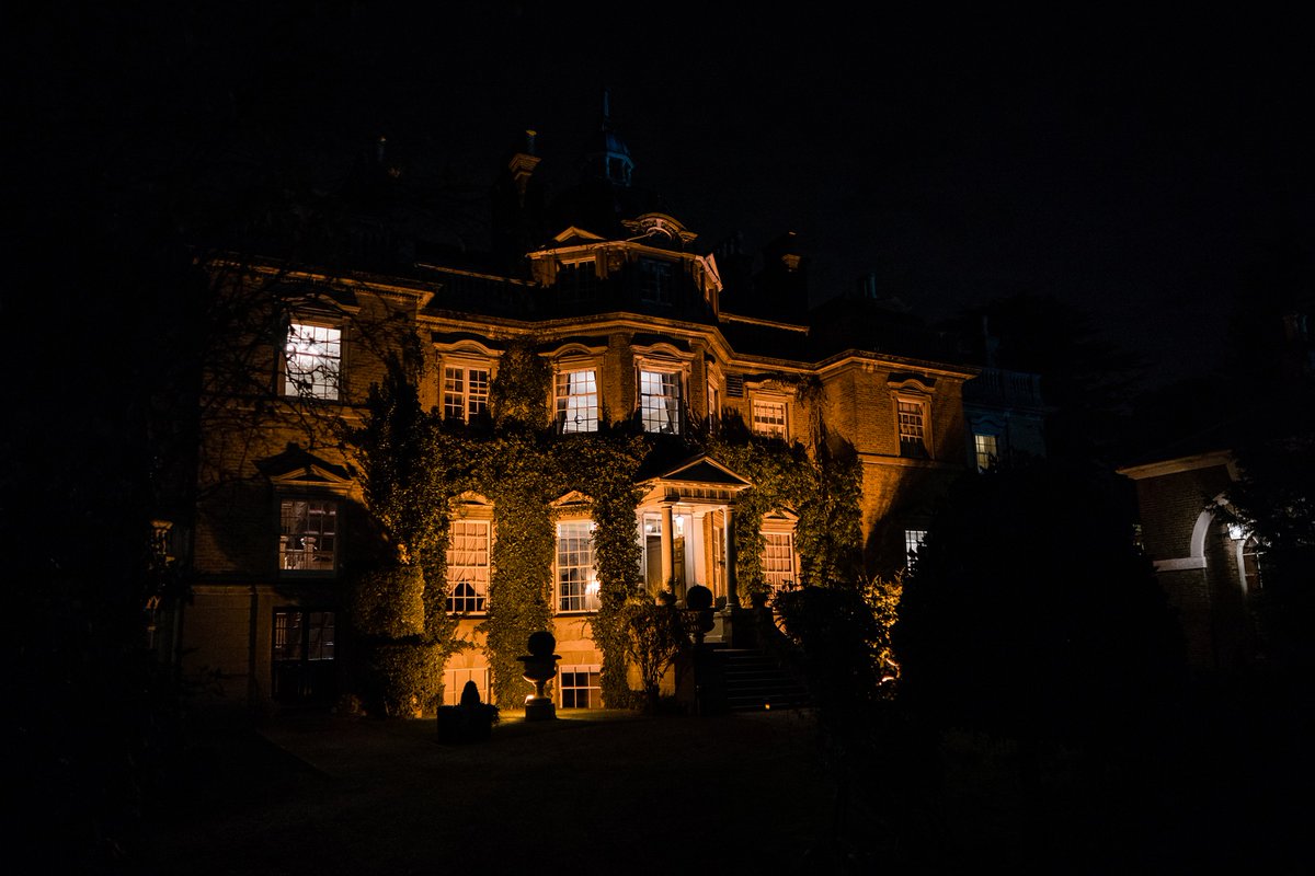 Wishing everyone a wonderful #ValentinesDay2020 and congratulations to all our newly engaged couples, please feel free to get in touch with us for a tour of the house: bit.ly/HCHEvents

Thank you to <a href="/JacquesLloyd/">Jacques Lloyd</a> for these amazing images.