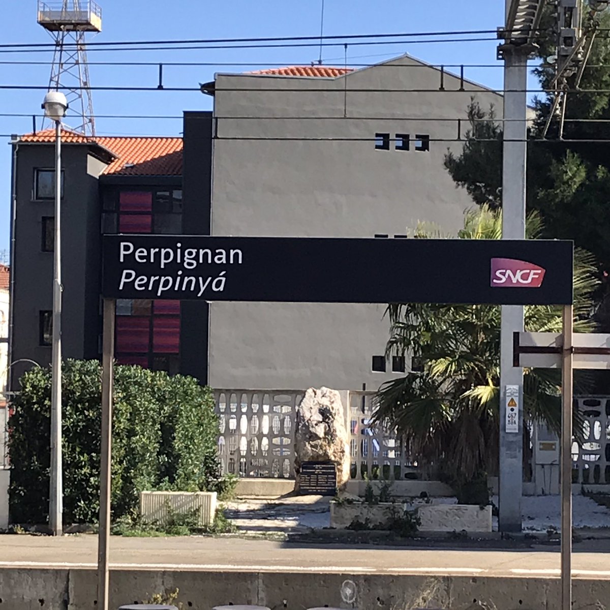 HACRegtlCol's tweet photo. Me voila: arrived in sunny (17degC) Perpignan! Approx 900km in 5 hours thanks to @TGVINOUI #HiSpeedRail ! Now to get myself psyched up for ‘le Crunch’! As they say around here “Sera la guerra”... no other @armyrugbyunion supporters in sight... hope I’m not the only one here!!! https://t.co/NfbdQZuZ1j