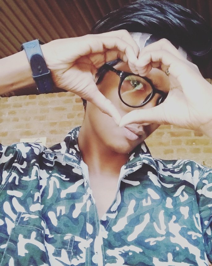 RahulShegokar13's tweet photo. Happy valentine day 🌹#rahulshegokar #valentineday #formepage #loveyou #foryoupage #trending https://t.co/p6TZjR5H83