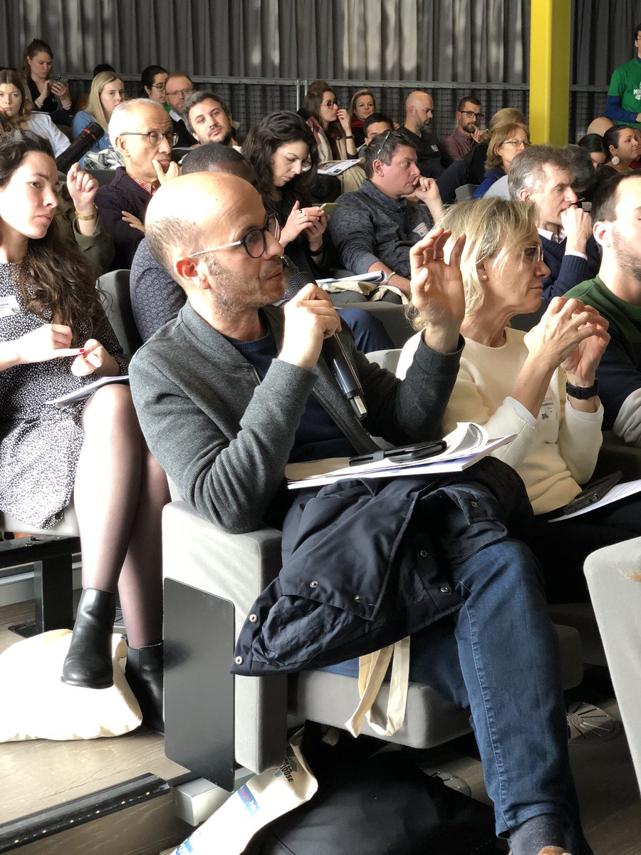 vaincrelamuco's tweet photo. [#MUCORecherche] #CFJC2020
La #thérapieGénique est une approche thérapeutique compliquée : Rosy Ganem nous explique son projet qui consiste à trouver des vecteurs efficaces qui soient capables de franchir le mucus #mucoviscidose #associationGaetanSaleumBrest @InstitutImagine https://t.co/XVPz57NIFN