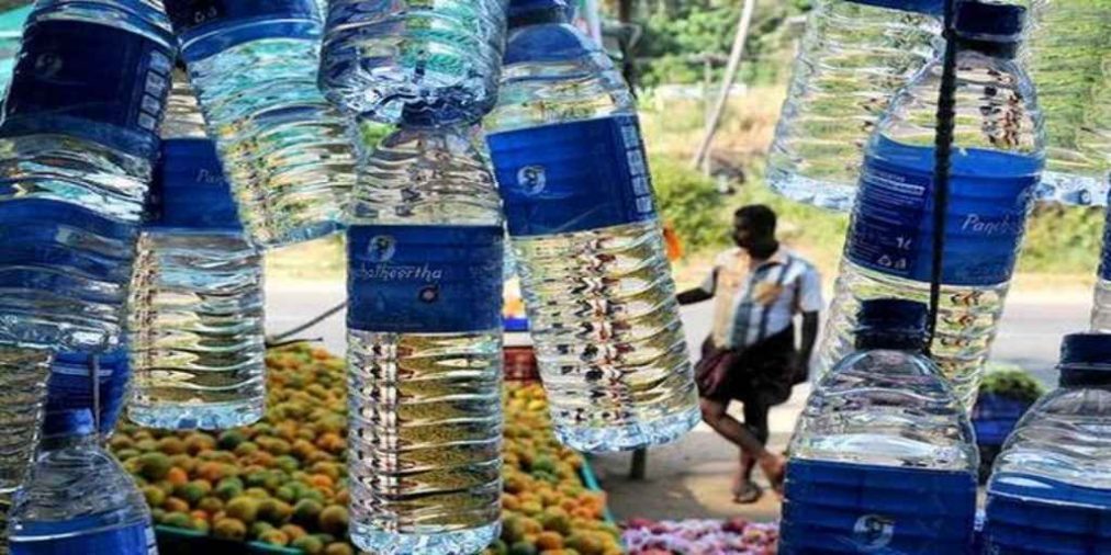 connectrue's tweet image. Kerala puts cap on 1 litre bottled water connectrue.com/kerala-puts-ca…