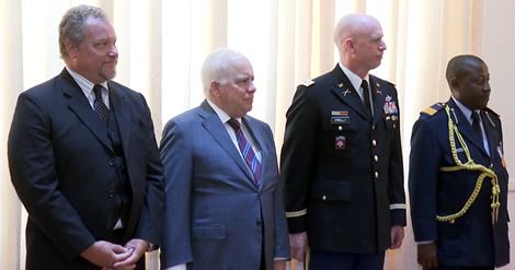 opaisonline's tweet photo. Política
Moçambique reforça diplomacia militar com os EUA e Namíbia
#mocambique #diplomaciamilitar #eua #namibia #ministrodadefesa #jaimeneto #opaisonline #opais #gruposoico
https://t.co/HKPB47cS3E https://t.co/lT3c67KYAk