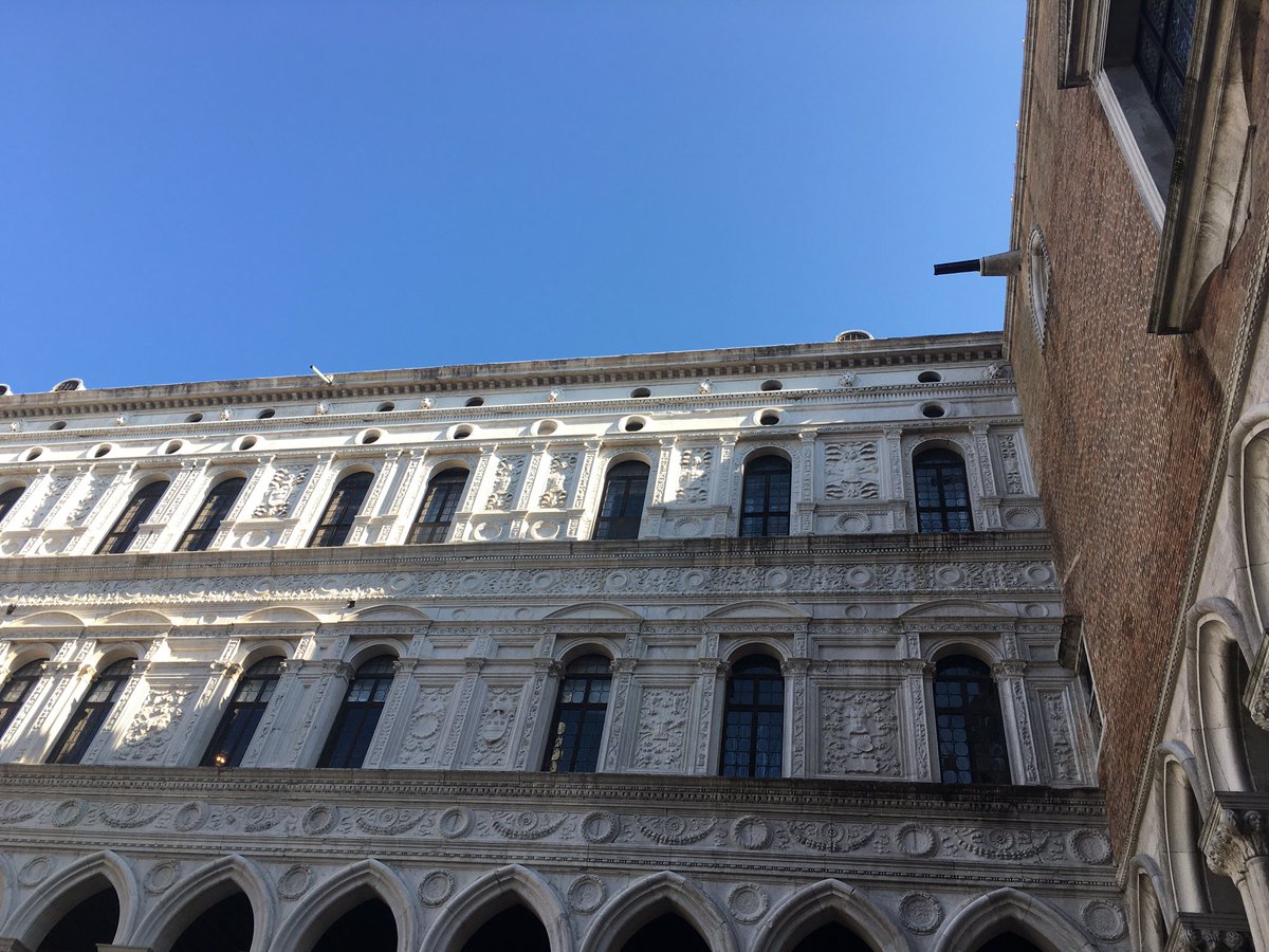 Daniel_WJPS's tweet photo. Doge’s Palace, the outside. #wjpseuro https://t.co/U9snr0gBag