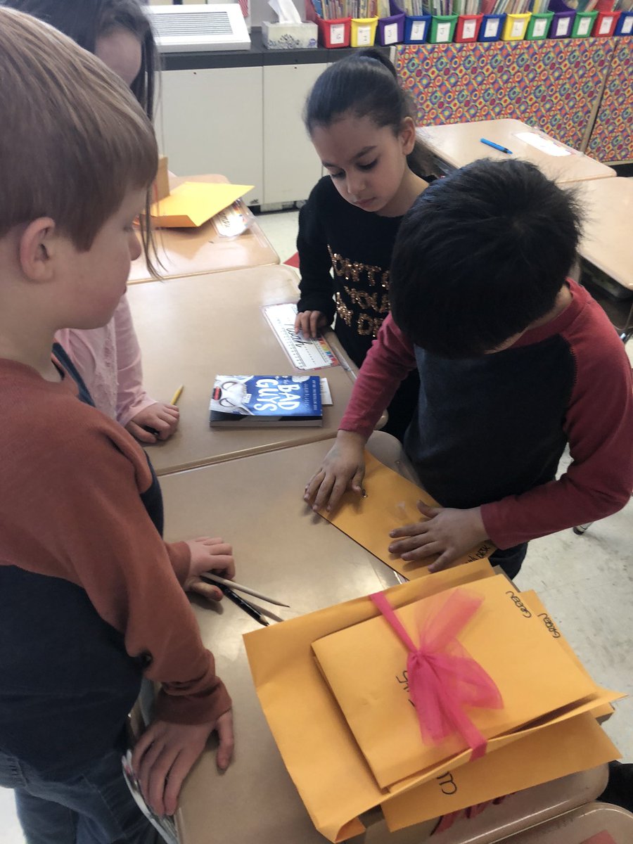 Had a great time at our Valentine’s Day parties yesterday. Some amazing crafts and games, our Ss loved it! @kristi_blasius @Woodland50News @ElemWest50 @LoriCasey5