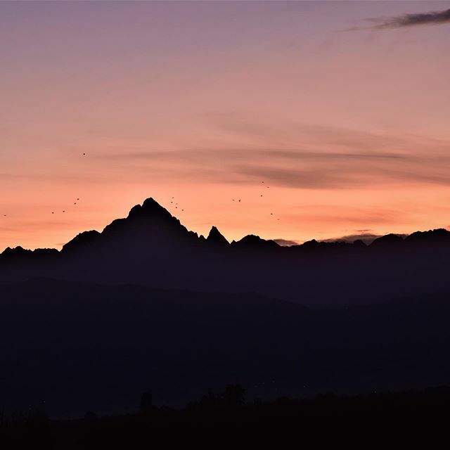 ParcoMonviso's tweet photo. Buon San Valentino agli ... innamorati del Monviso!
#monviso #monvisounesco #parcodelmonviso #cuneo #ig_cuneo #loves_united_cuneo #volgocuneo #alpicozie #occitania #vallepo #vallevaraita #visitmove #terresmonviso #momenticuneesi #ig_occitania #giroinfoto https://t.co/9NJMzGNf8v https://t.co/tpinm890uB