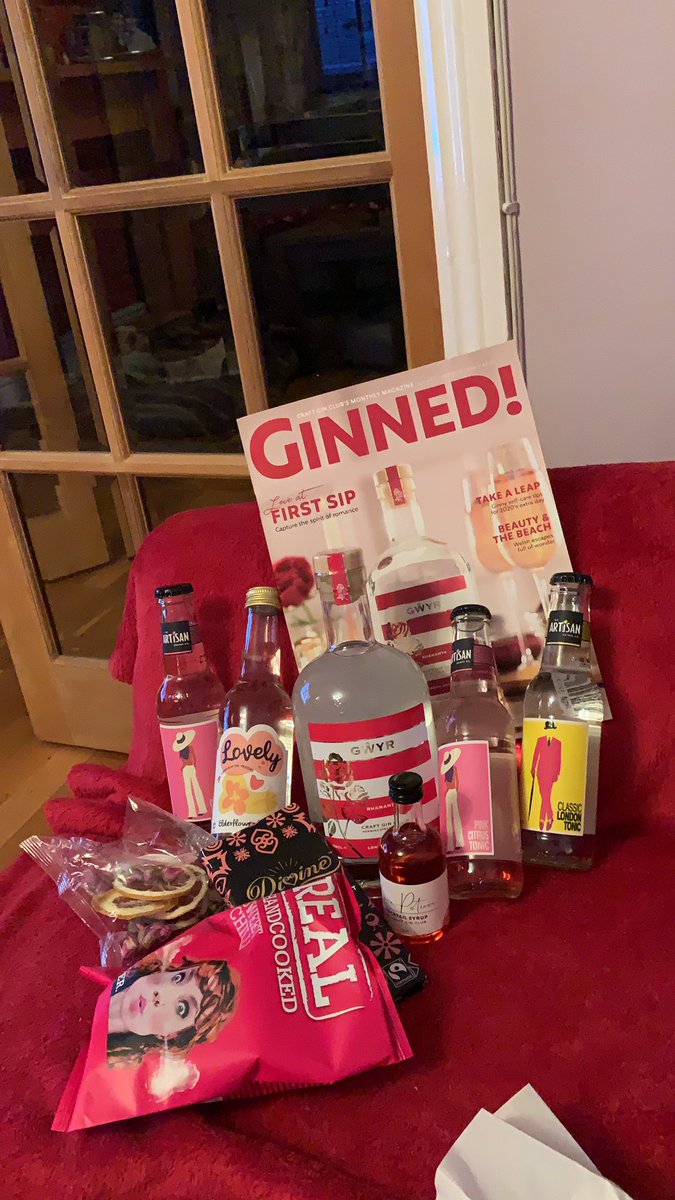 JanCrowe's tweet photo. So @Tom621201 and I decide not to buy Valentines presents and apparently peer pressure from @mollycrxwe and @laura_reed95 made him buy one! @craftginclub boxes always welcome! #feelingguity #ginistheanswer https://t.co/NpNoMdbrWo
