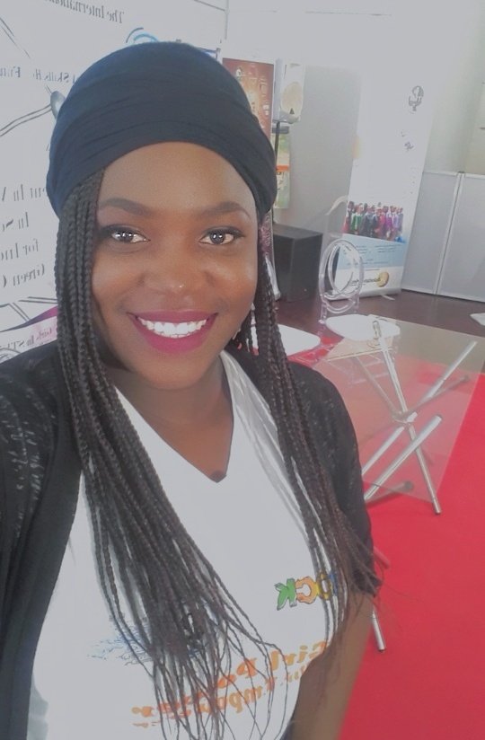 table_girls's tweet photo. The gender gap in STEM Careers increases with income level. Women in low income countries are less likely to choose STEM proffessions. Today we applaud @girlsinstemzw for working hard to change this reality #girlsinstemrock https://t.co/5yg6hP4lPn