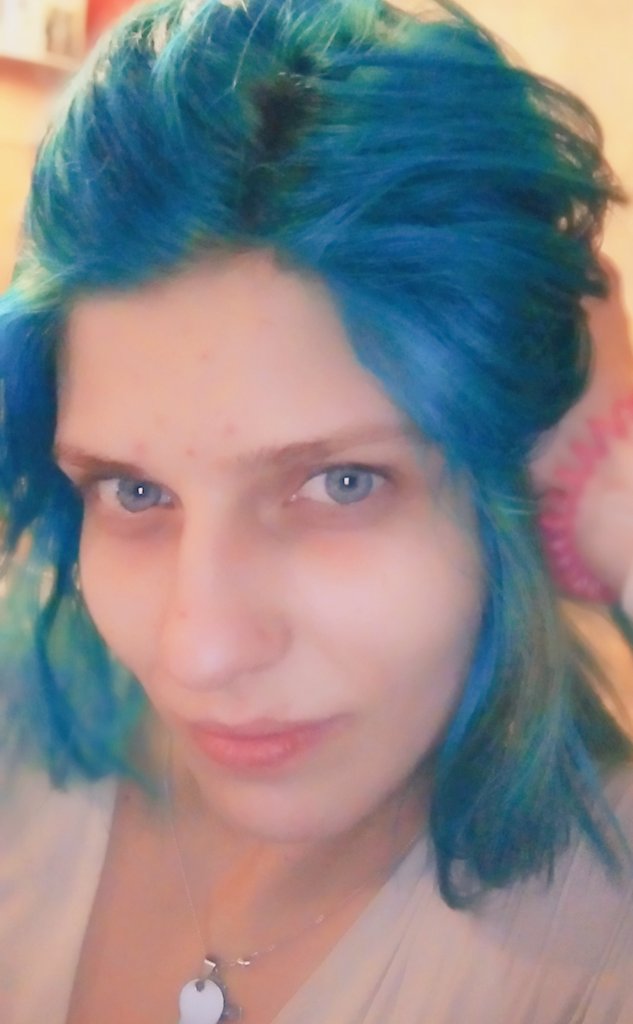 Attention!  I present to you a new self!  we only live once, so why can't I do what I want!  Are you weak?  Me, no!  and only by the fact that, I am the mistress of my life.!