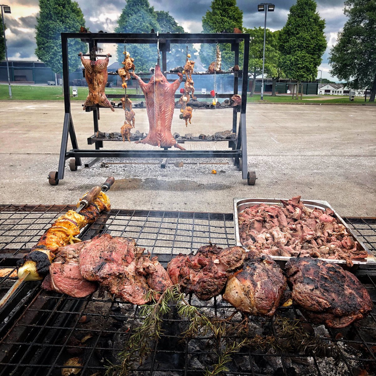 Fruit Pig Company tweet media