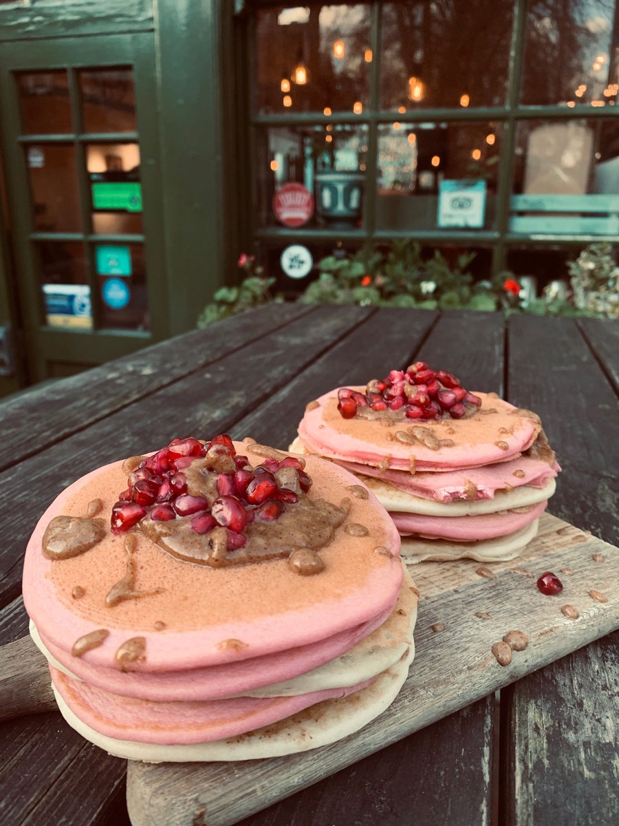 💕 Happy #ValentinesDay 💕

We're doing special, pink pancakes this morning ( #vegan ones made naturally with beetroot) to celebrate the day of luuurve - whether you're celebrating with a partner, friend, or solo style, come and eat your heart out today!