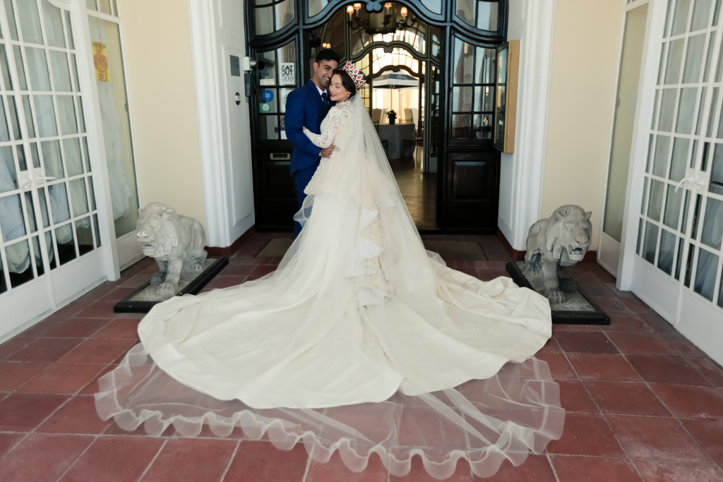 Just look at this dreamy wedding dress!
.
casalabia.co.za
.
#weddingday #casalabia #whitedress #weddingdress #ido