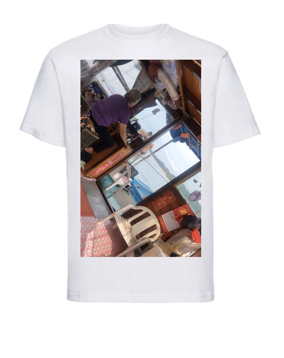 OrdinaryISLY's tweet photo. Which one’s your fav? 👉🏽👉🏽 #ordinaryissolastyear #newproduct #tshirt #tshirtdesign #designer #designinspiration #funky #unique #quirky #baggytee #oversizedtee #whatsyourfavorite https://t.co/xqDuHkht7u