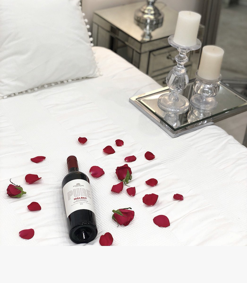 ❤️ Happy Valentines Day ❤️

To share the love with our customers, we're giving away a bottle of wine with every purchase made in store today 🍷

P.s mattresses aren't just for sleeping on 😜

#HappyValentinesDay