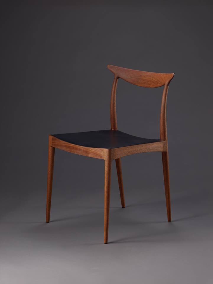 sekino_h's tweet image. 3年前に作った椅子です。
細くて危うげ…

This is so light /1.8kg

#chair #diningchairs #wallnuts #design #craft #supperlight #luxurylifestyle #thin  #椅子 #北欧家具 #ヴィンテージ家具 #名作椅子 #北欧インテリア
