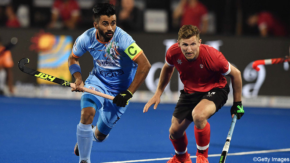 sporza's tweet photo. .@ArthurVDoren is niet de beste hockeyer: "Alsof de FIFA Hans Vanaken bekroont", zegt @florisgeerts 

https://t.co/Revk8tw14m https://t.co/A5oLxrgHY6