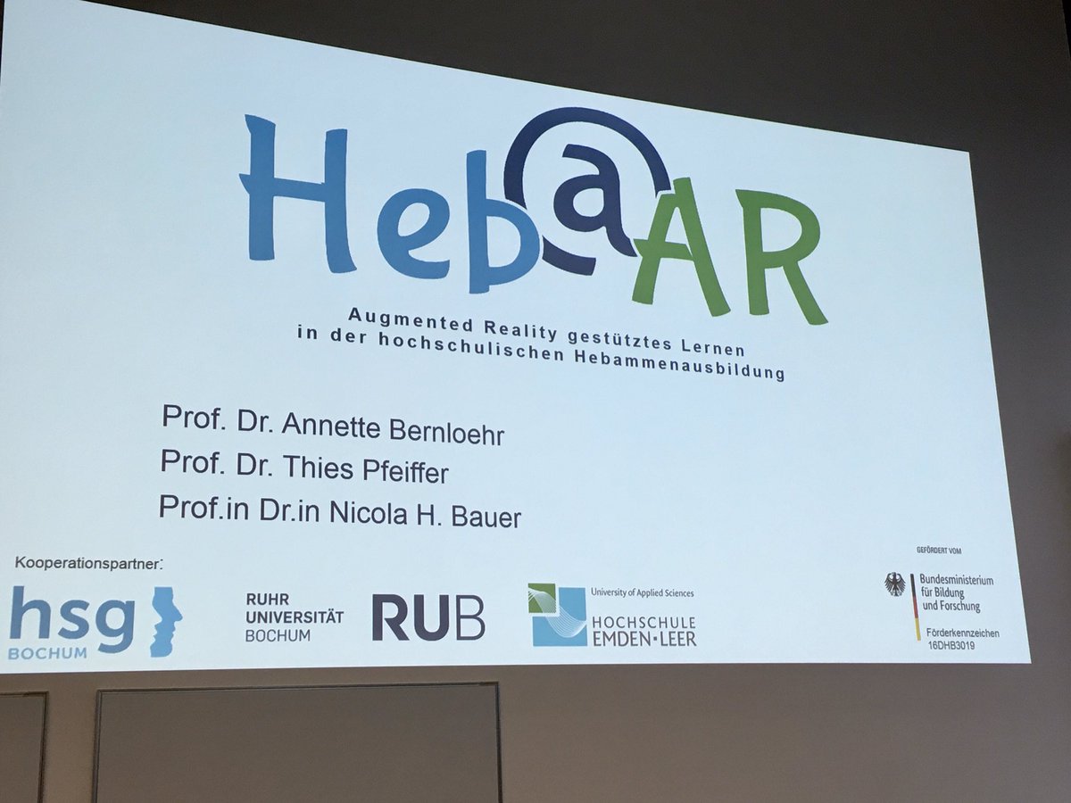 Professorin Dr. Annette Bernloehr stellt unsere Studie #hebar auf der 5. Internationalen Konferenz der @DGHWi an der @hsgbochum vor. Augmented Reality gestütztes Lernen in der akademischen Hebammenausbildung ist ein innovatives Thema #dghwi #hebammenakademisierung <a href="/ThiesPfeiffer/">Thies Pfeiffer</a>