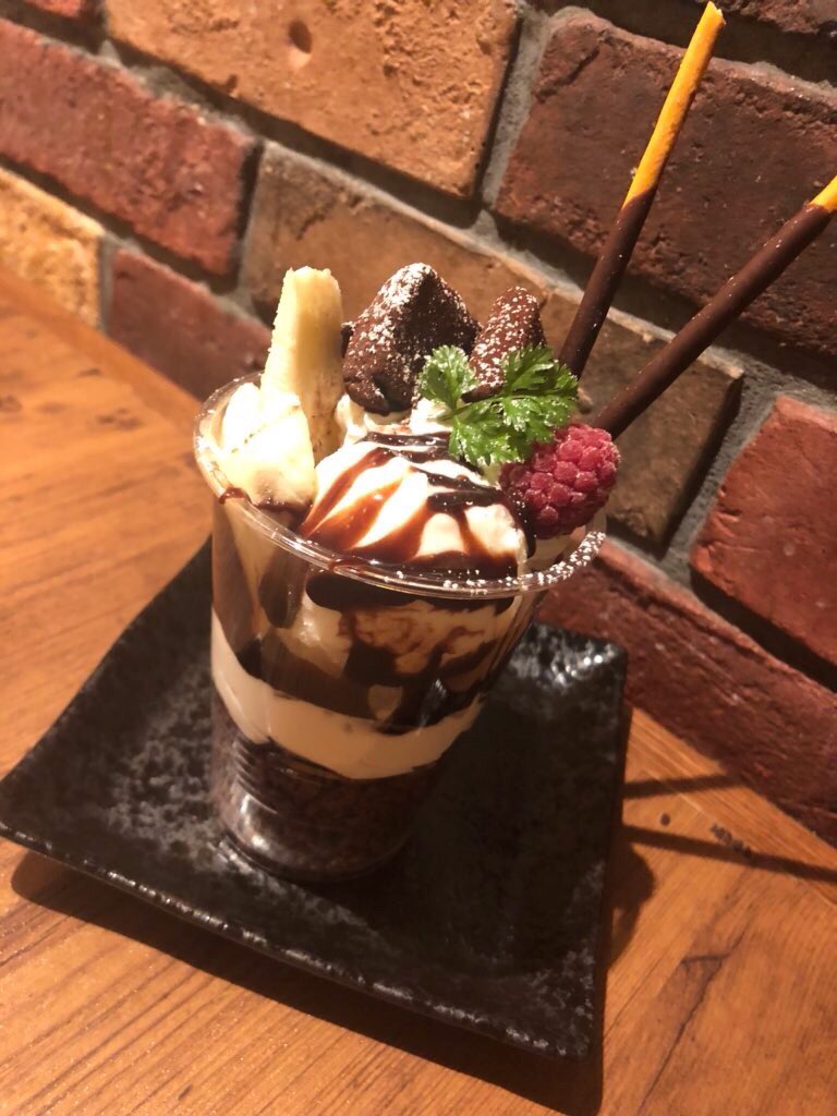 豚の華 北見店 こんにちは 豚の華です 本日はバレンタインデーということで 本日限定で生チョコパフェやっちゃいます まだお席空きに空きがございます みなさまのご来店お待ちしております 豚の華 しゃぶしゃぶ食べ放題 北見市 バレンタイン