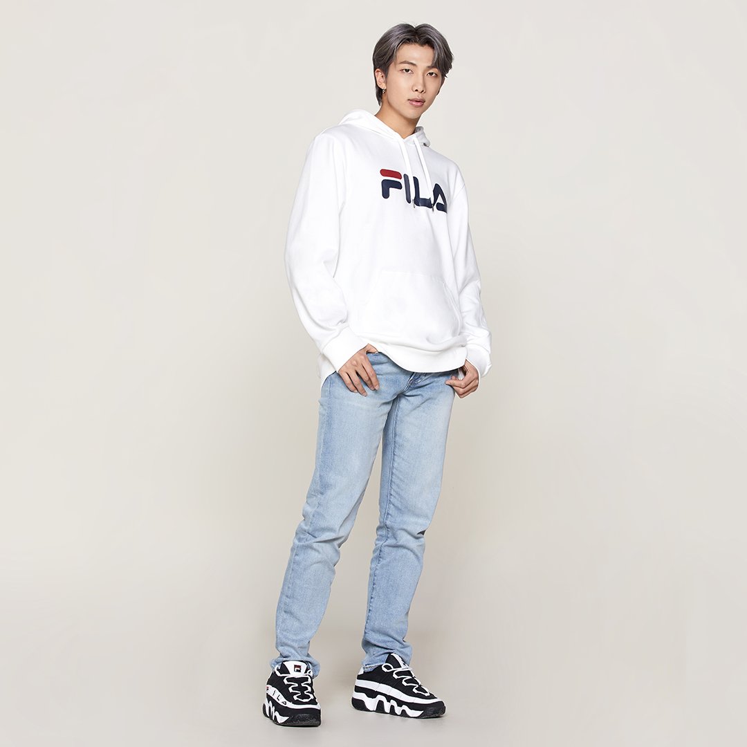 fila_korea's tweet photo. One world, One FILA! 

강렬한 오리지널 디자인 라인 
약 3.5cm 키높이 효과
휠라 바리케이드 XT 97

#휠라 #방탄소년단 
#RM #진 #슈가 #제이홉 #지민 #뷔 #정국 
#Jin #SUGA #jhope #Jimin #V #JungKook #FILA #BTS  
#backtoschool #휠라바리케이드xt97 #filabarricadext97 

@BTS_twt https://t.co/xyUNHN1Eim