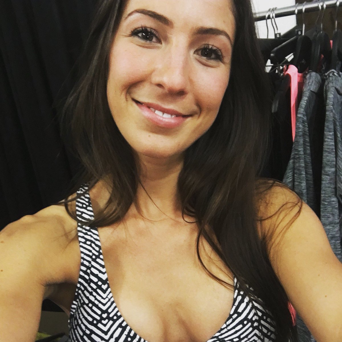 ZAAZEEUK's tweet photo. Here's hoping you gave the gift of #ZAAZEE to that someone special on Valentine's Day ❤️ https://t.co/OqmHm0uTVV

#sportsbra #blackandwhite #activewear #ValentinesDay2020 https://t.co/FHXZUR0BnA