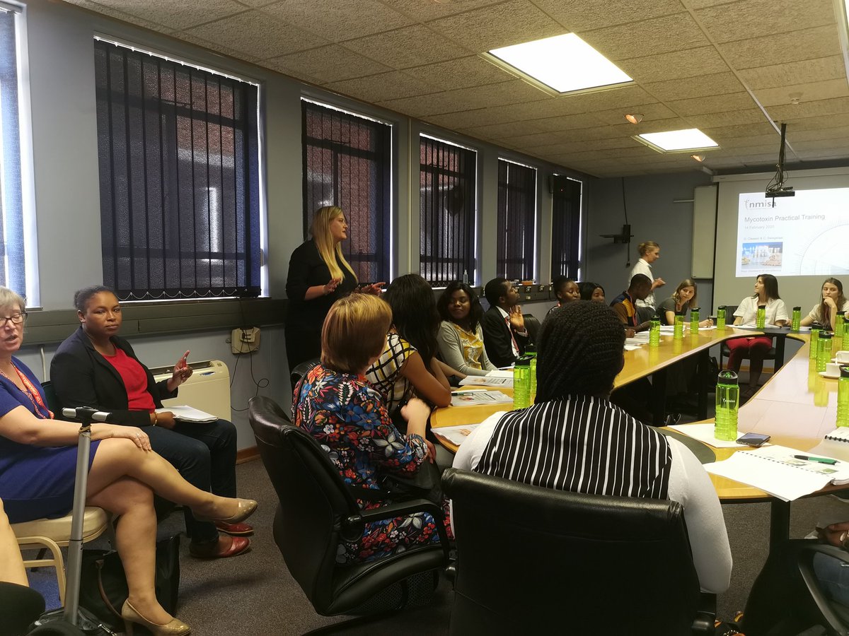 NjobehPatrick's tweet photo. @Antonissen_G @LEAP_Agri @go2uj @MYTOX_SOUTH @saeger_sarah A wonderful @LEAP_AGRI @NRF_News workshop indeed. #Nmisa @go2uj https://t.co/OgkLD8lMYs