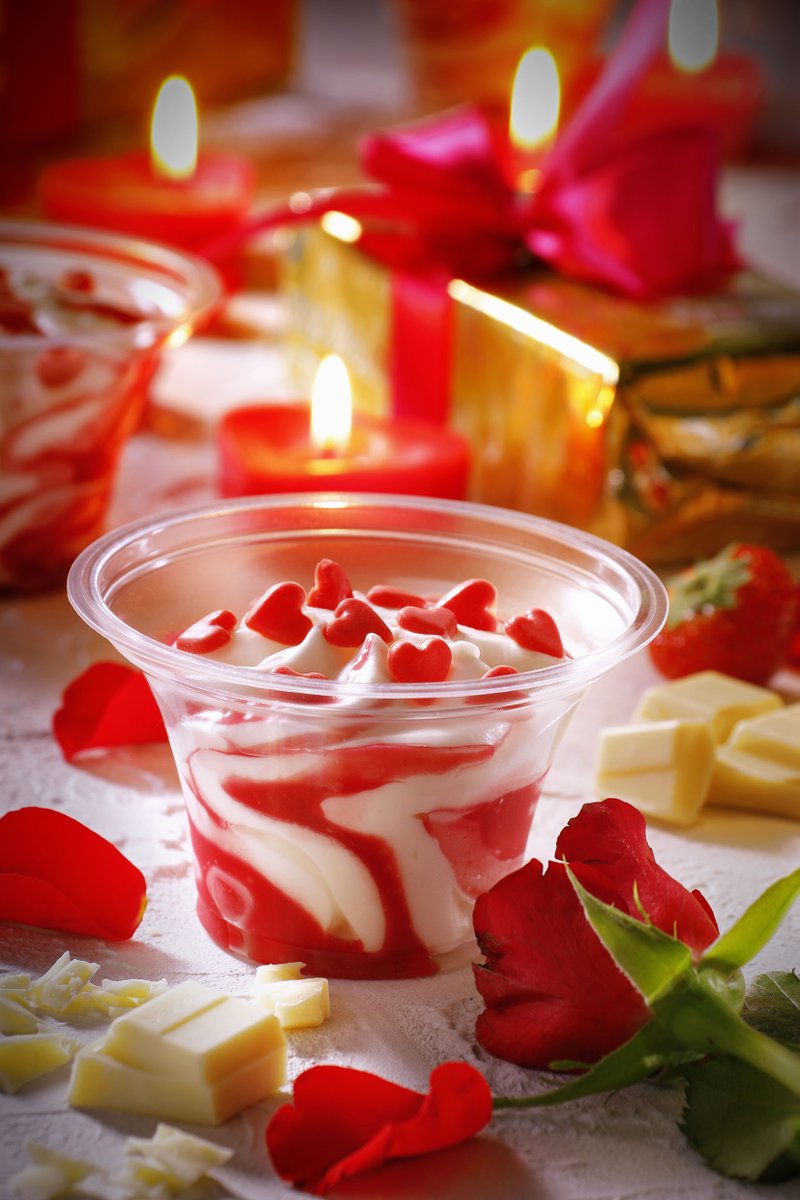 Geeft u uw cliënten vandaag (nog) meer liefde? Laat ze genieten van deze dag met onze heerlijke desserts! Fijne Valentijnsdag. #Valentijnsdag #desserts #Boermarke