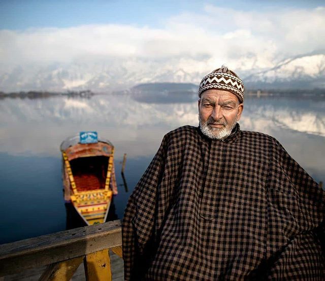 captivatingkmr's tweet photo. Have a heart that never hardens, and a temper that never tires, and a touch that never hurts.
.
Photo @manuj_mehta 
_____________________________

TAG #captivatingkashmir &amp; get a feature. 😎 https://t.co/qpMyuf04tu https://t.co/vKjVQd59CF