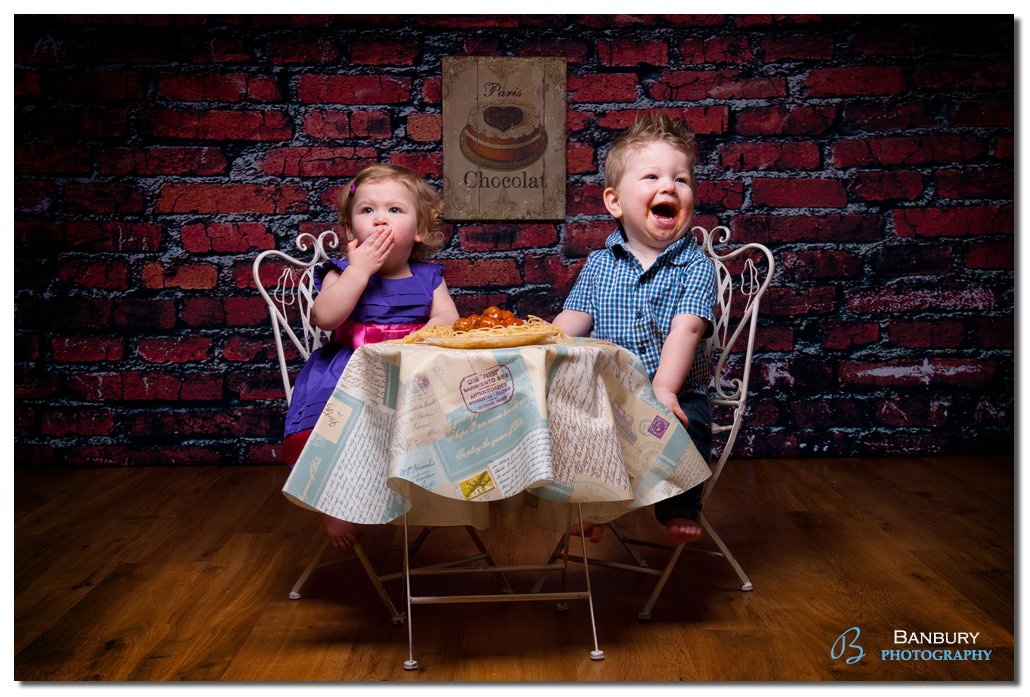 BanburyJason's tweet photo. Here's to Valentine and fun dates! 😊
#valentines_day #valentinedate #kidsvalentinedinner #valentinedinner #meatballs #fundate #happyvalentinesday #tablefortwo #italianrestaurant #TableManners #bemyvalentine https://t.co/kbHlvN5jCD