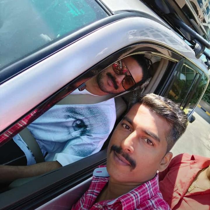 rameesrammu369's tweet photo. #kunjikkalatest👌👌😘 

#fanselfie 🤩😍

#kunjikkawithluckyfan😘😘😘😍 

@dulQuer @basil4u @dqfanspower https://t.co/IL3QXdSyR3