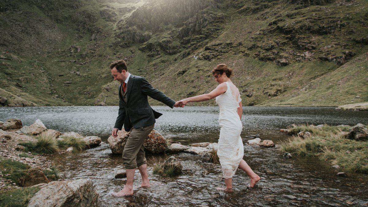 RamblersGB's tweet photo. Happy #ValentinesDay ramblers! ❤️ 

Did you know that if you join the Ramblers you may accidentally meet the love of your life? 

Sarah &amp; Sam met through @MetWalkers &amp; so of course went on a walk on their wedding day! 😍 Read their story: https://t.co/wSpLjw9UIm https://t.co/PJFTRFMzeb