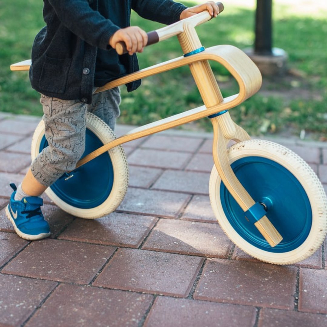 Here at Little Wheelers, we believe that all hard work should be rewarded! We award participants with certificates when they reach milestones in riding a bike!