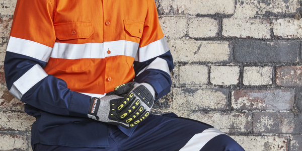 Did you know that we supply high quality work wear? As the cold and dark nights draw in it's important to make sure your staff are safe and seen. Visit our online web store to browse now > ow.ly/TuTa30qfPWu