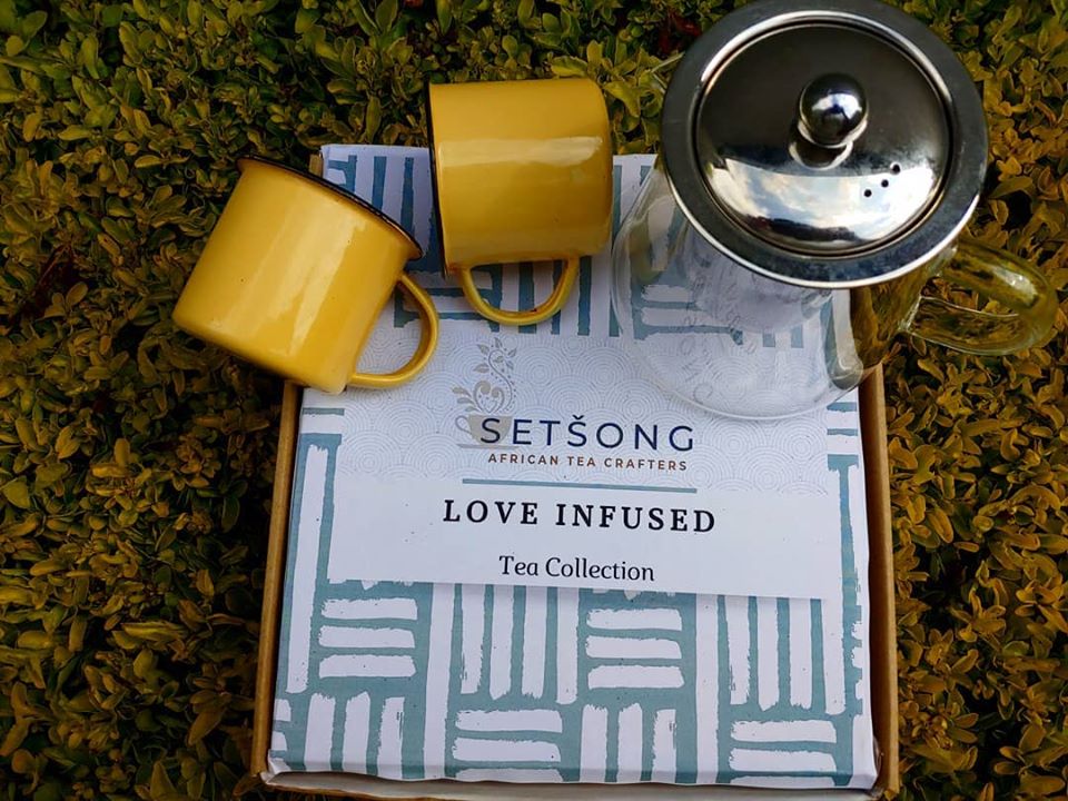 setsong_tea's tweet photo. “It’s #ValentinesDay 😀😍💞💖💘💟
There’s no better time to reach out to the ones we care about, and we care about you!
Thank you so much for your business.
Everyone counts.
We wouldn’t have a business without you, so all of us at #SetsongTea are sending you a heartfelt #Thankyou https://t.co/w2wZsheQwg