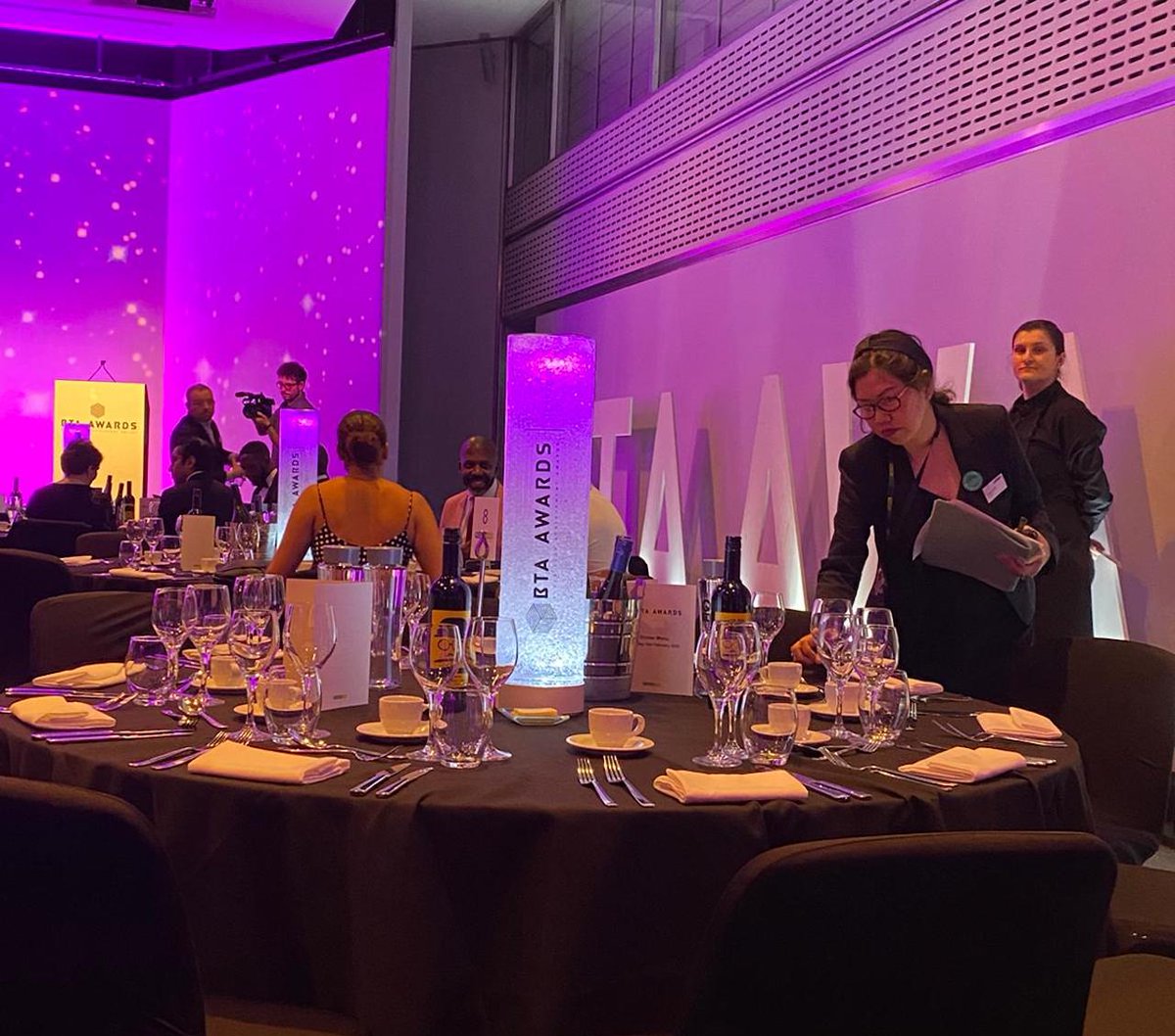 Goridigital's tweet photo. WHAT A NIGHT 🙌🏿!  Fantastic event at the inaugural @BTAAwards last night. Unbelievable vibe, brilliantly organised by @UKBlackTech and such a great gathering of the finest #techtalent in the UK. #faceslikeme #ukbt #diversityintech https://t.co/jAzP3IivTT