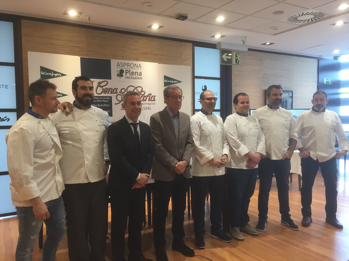 Vision6_TV's tweet photo. Amantes de la buena gastronomía tomen nota‼️ II Cena Solidaria Asprona-Eurotoques el próximo 20 de febrero. Participan más de 50 chefs con estrellas Michelín y Soles Repsol 👨🏻‍🍳😋🍤 https://t.co/RvKMwNyNDQ