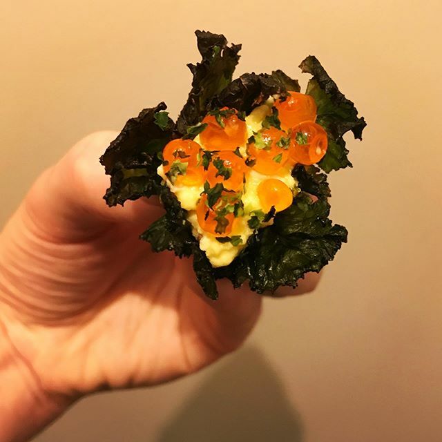 Roasted kale sprout filled with mustard scrambled egg, salmon roe and aonori seaweed. A canapé for our friends <a href="/moooi/">Moooi</a> London store last night. ift.tt/39B1DfA