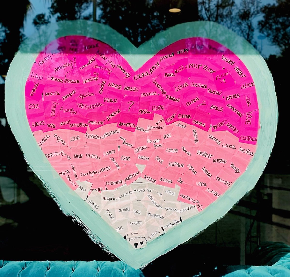 lugarisbcn's tweet photo. Love is in the air! Come to Lugaris you will fall in love with us💖

#lugarisbeach #lugarisrambla #love #FelizSanValentin #Cupido #LoveLivesEveryday #picoftheday #HappyFriday #HappyValentinesDay #SanValentin2020 #guests #feelings https://t.co/8ghUWezgUe