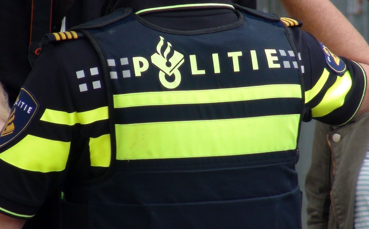 Zeventienjarige jongen aangehouden voor overval op frituur -..