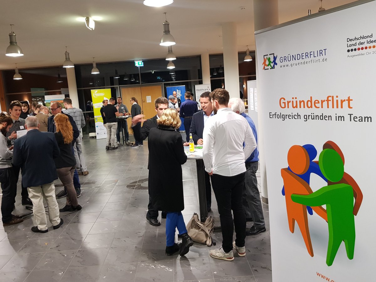 Noch keinen Partner gefunden? Komm zum #Gründerflirt und finde ihn/sie! Du hast Dein eigenes Unternehmen gegründet, aber es fehlt Dir an Know-how in Marketing, IT o.ä. - oder Du hast genau das zu bieten? Dann finde beim Gründerflirt dein Gegenstück! 🧡  bit.ly/2StlVCm