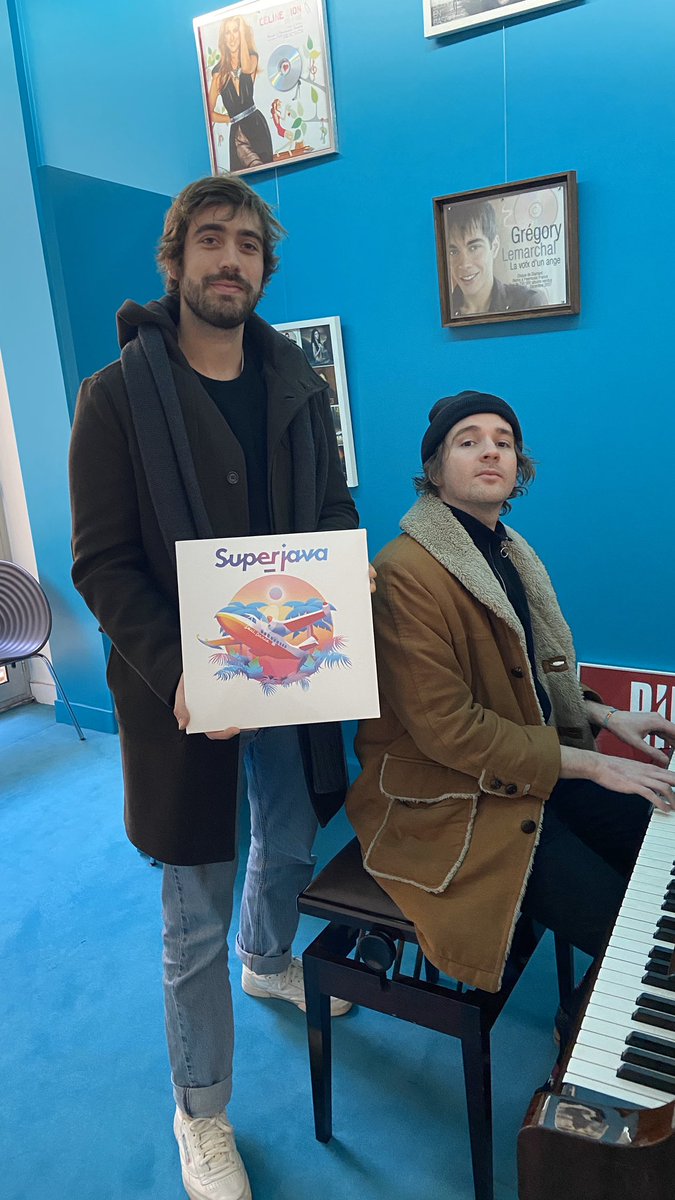 Superjavamusic's tweet photo. In exactly 7 days our EP « Soul Dance » will be out ! We’re so excited to present it to you ! We strongly hope that you’ll love it as much as we do 🍀
And Happy Valentine’s Day people of the world 🌍 🥰
#javalove 💚💛🧡
———
#superjava #music #pop #electropop #funk #disco #funky https://t.co/xkqcviWbGm