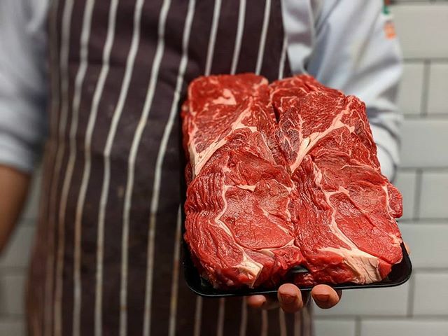 Americans call it Chuck steak we call it the BEST kind of steak. This tender pieces of @pgiwelshbeef steak is cut from the rib at an inch thick making it perfect for grilling. Season, grill, serve 👌 Pick up yours for Valentine's from our butchery at… ift.tt/2w8Y1TJ